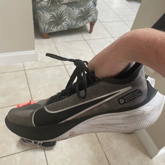 Nike runners - Picture 2 of 3